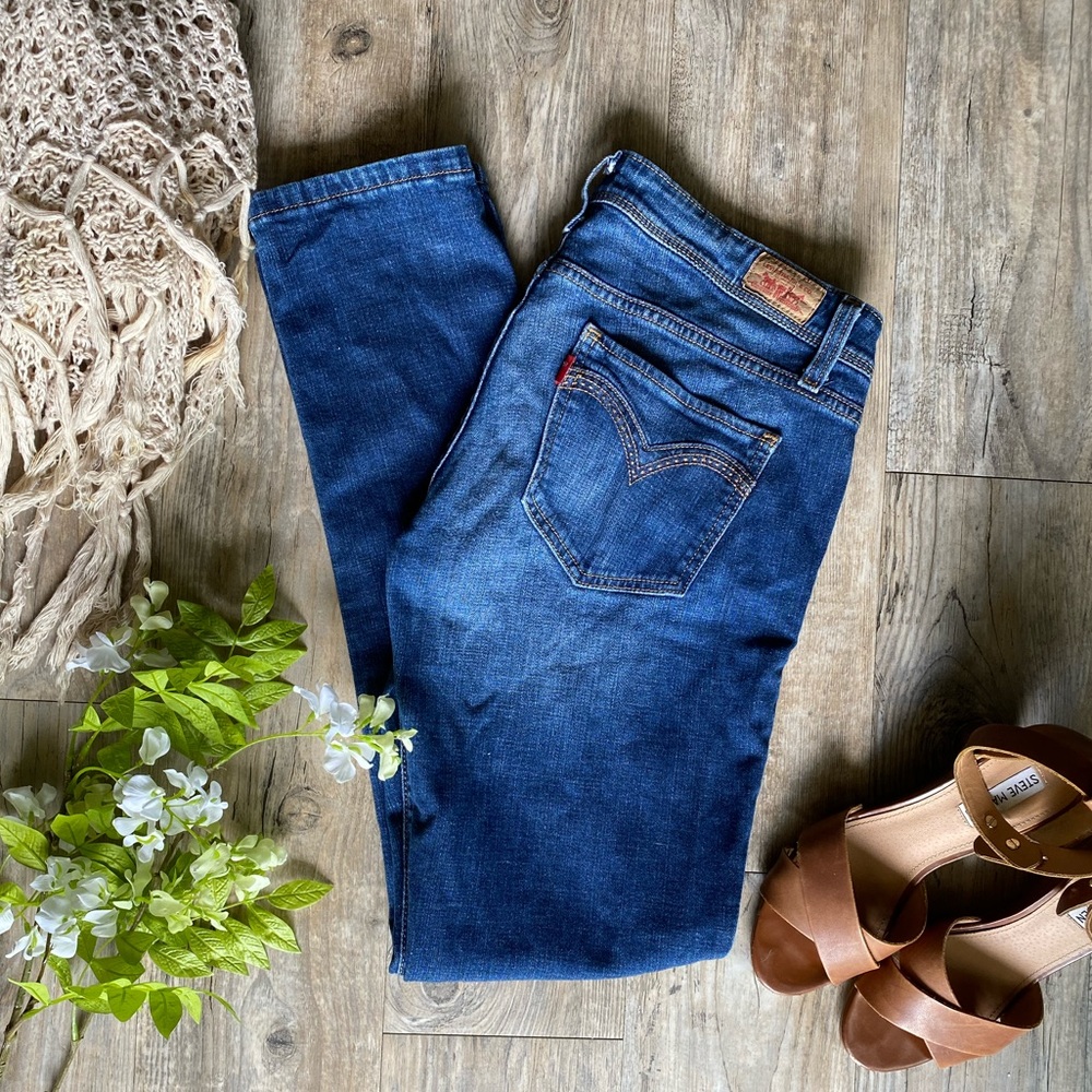 Levi’s Superlow 524 Straight Jean